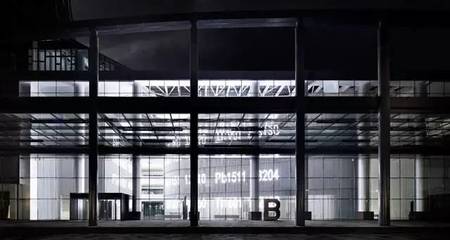 科技赋能仓储新地标 西安30亿智慧办公大楼问鼎设计大奖